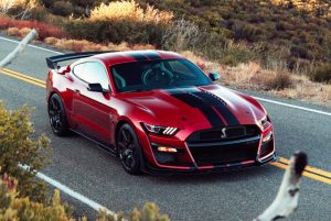 Shelby Mustang красный