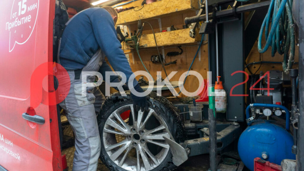 Выездной шиномонтаж: что делать, когда колесо подвело в дороге
